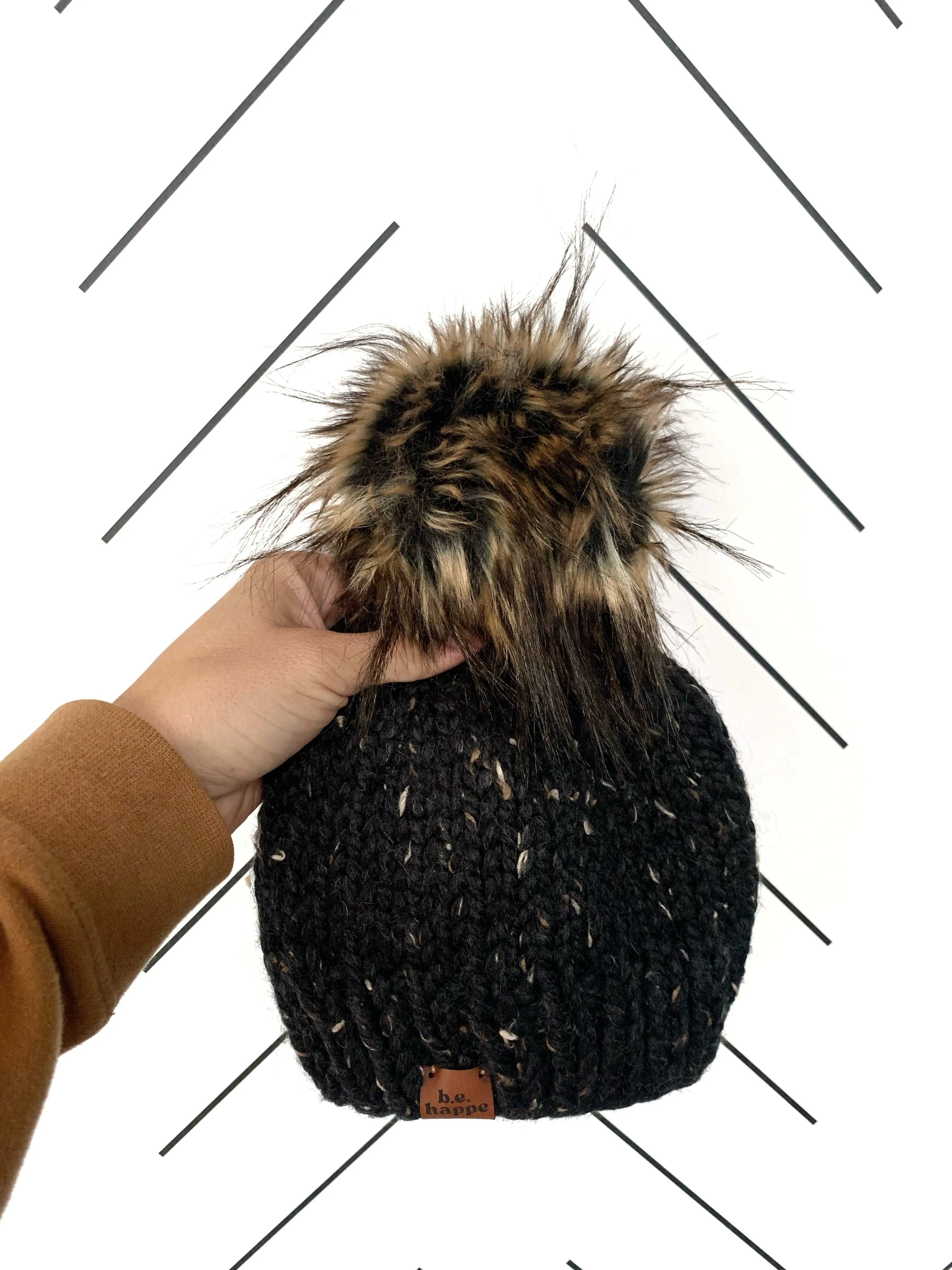 3-6 month Solid Knit Pom Hat | Obsidian Black