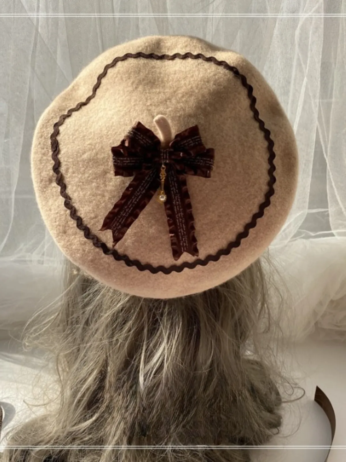 Autumn Love Brown Wool Beret